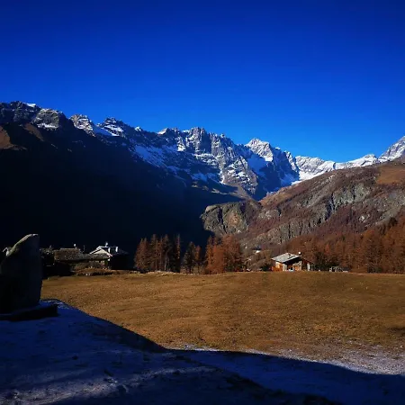 Lägenhet La Casa Dei Nonni Valtournenche